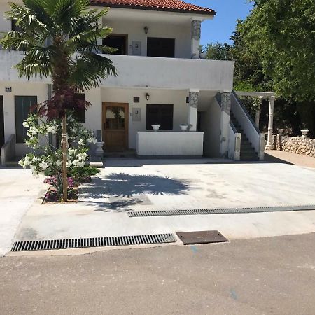 Apartments Markas Malinska Ngoại thất bức ảnh